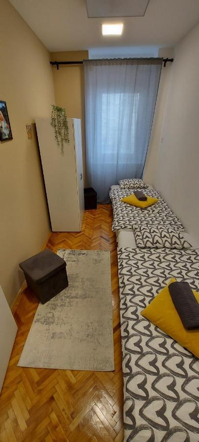 בודפשט K21 Party Apartment Hotel With Inhouse Ruin Pub מראה חיצוני תמונה